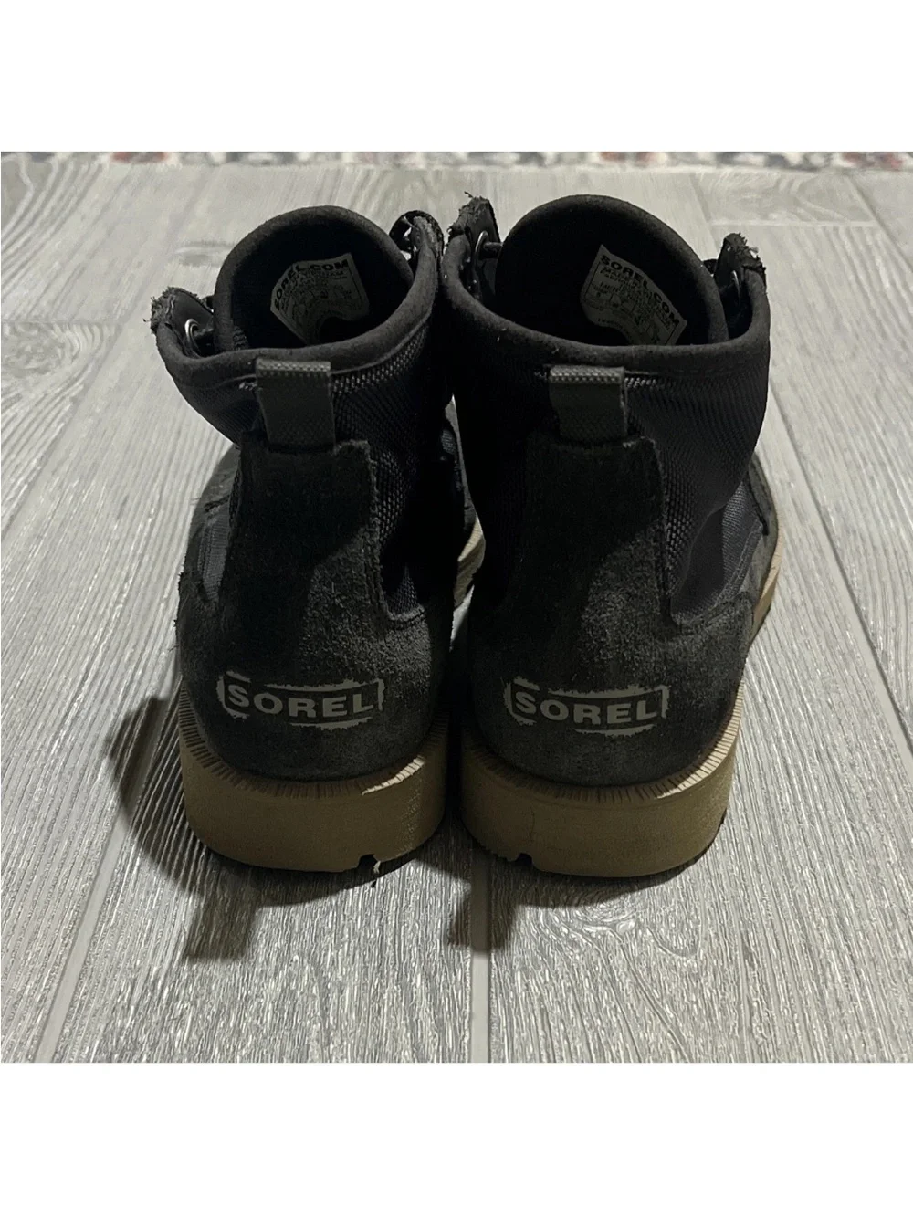 Sorel Black Suede Chukka Boots with Gum Sole